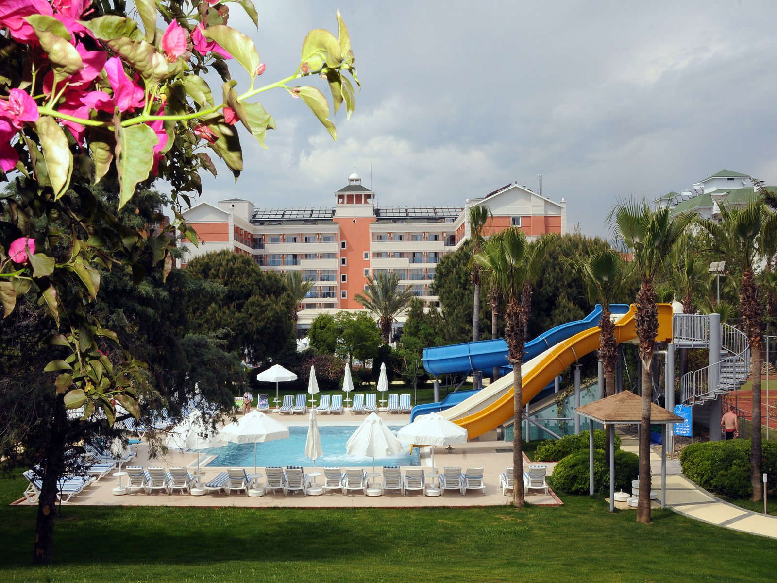 Insula Resort &amp; Spa Hotel