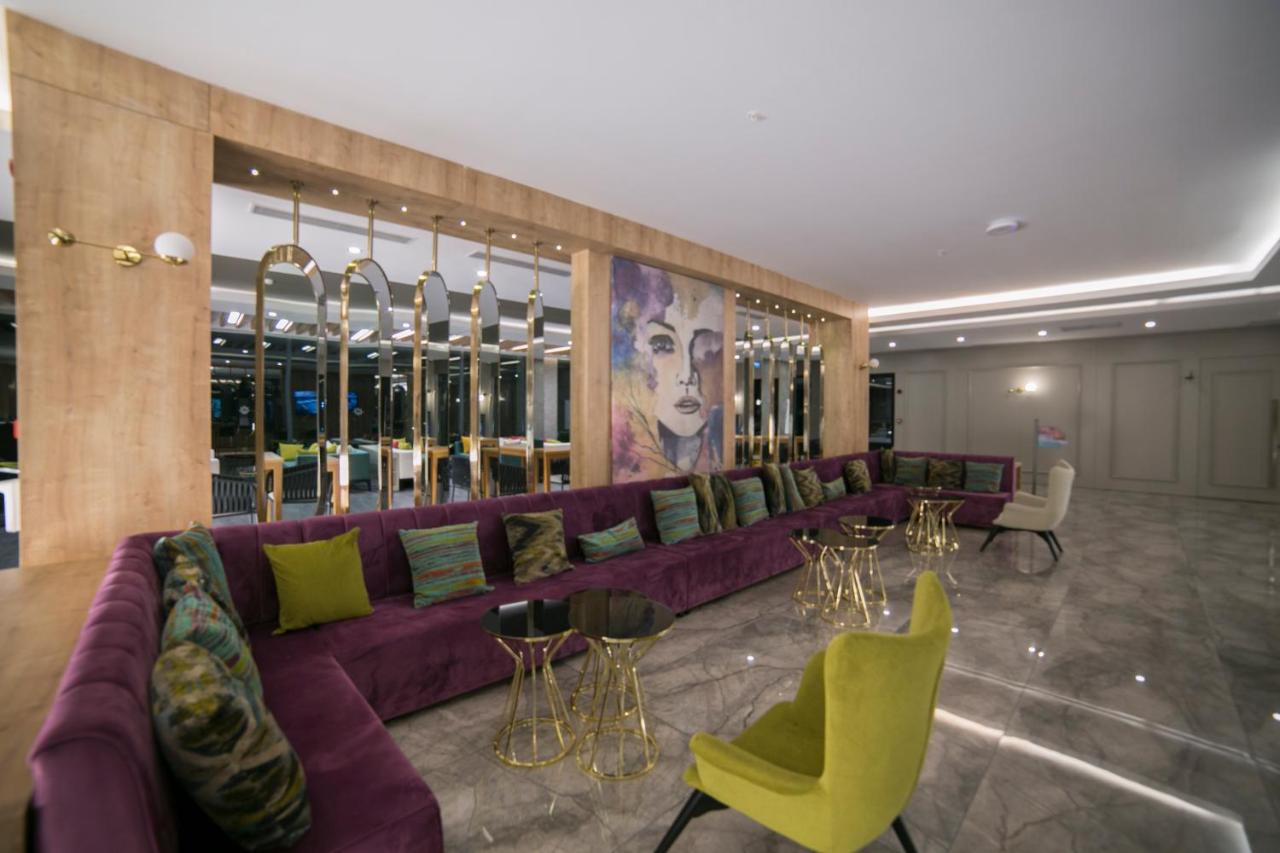 Sailors Beach Hotel