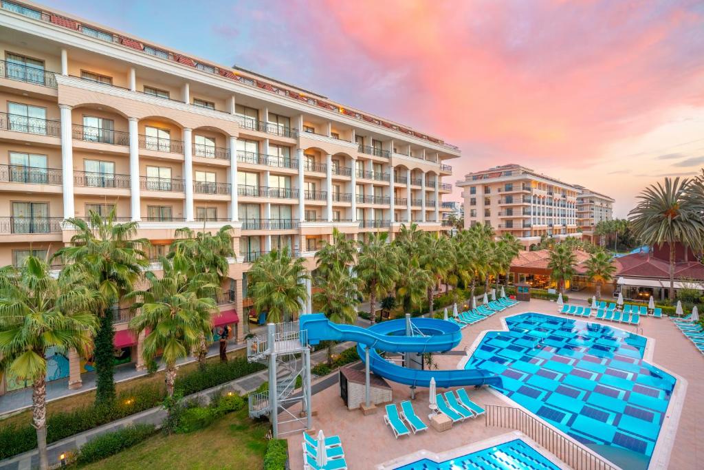 Sun Heaven Hotel