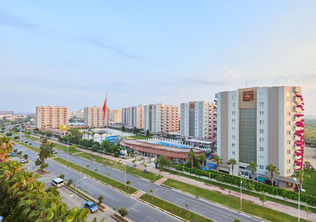 Corendon Grand Park Lara