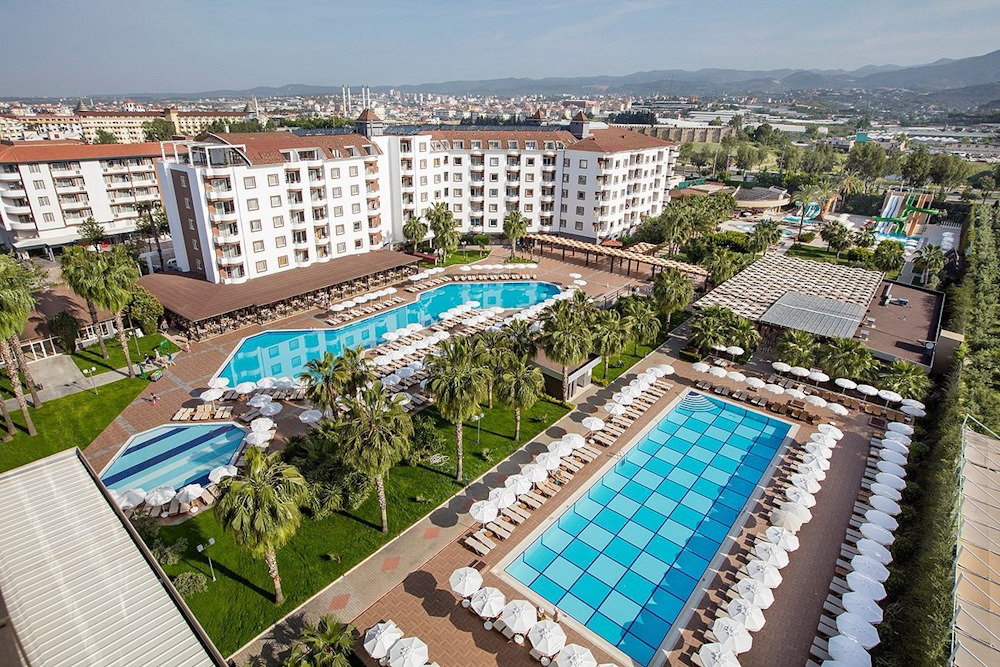 Royal Garden Beach Ex: Royal Select &amp; Suite Hotel