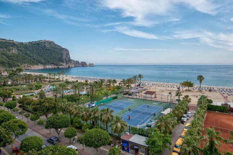 Riviera Hotel &amp; Spa