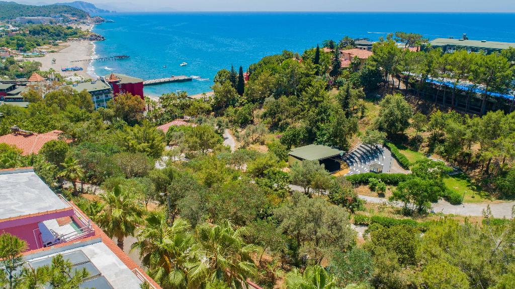 Senza Garden Holiday Club