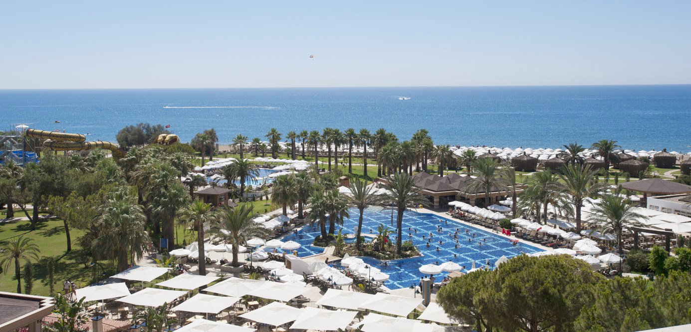 Crystal Tat Beach Golf Resort &amp; Spa