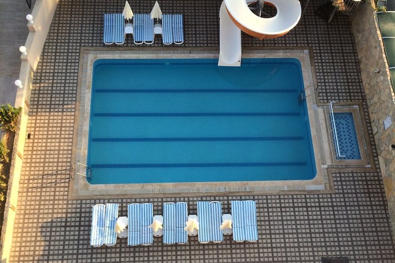 Club Bayar Beach Hotel