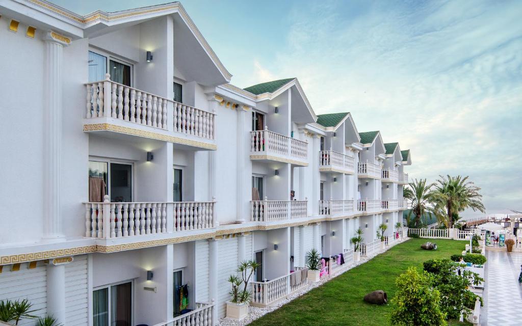 Onkel Resort Hotel