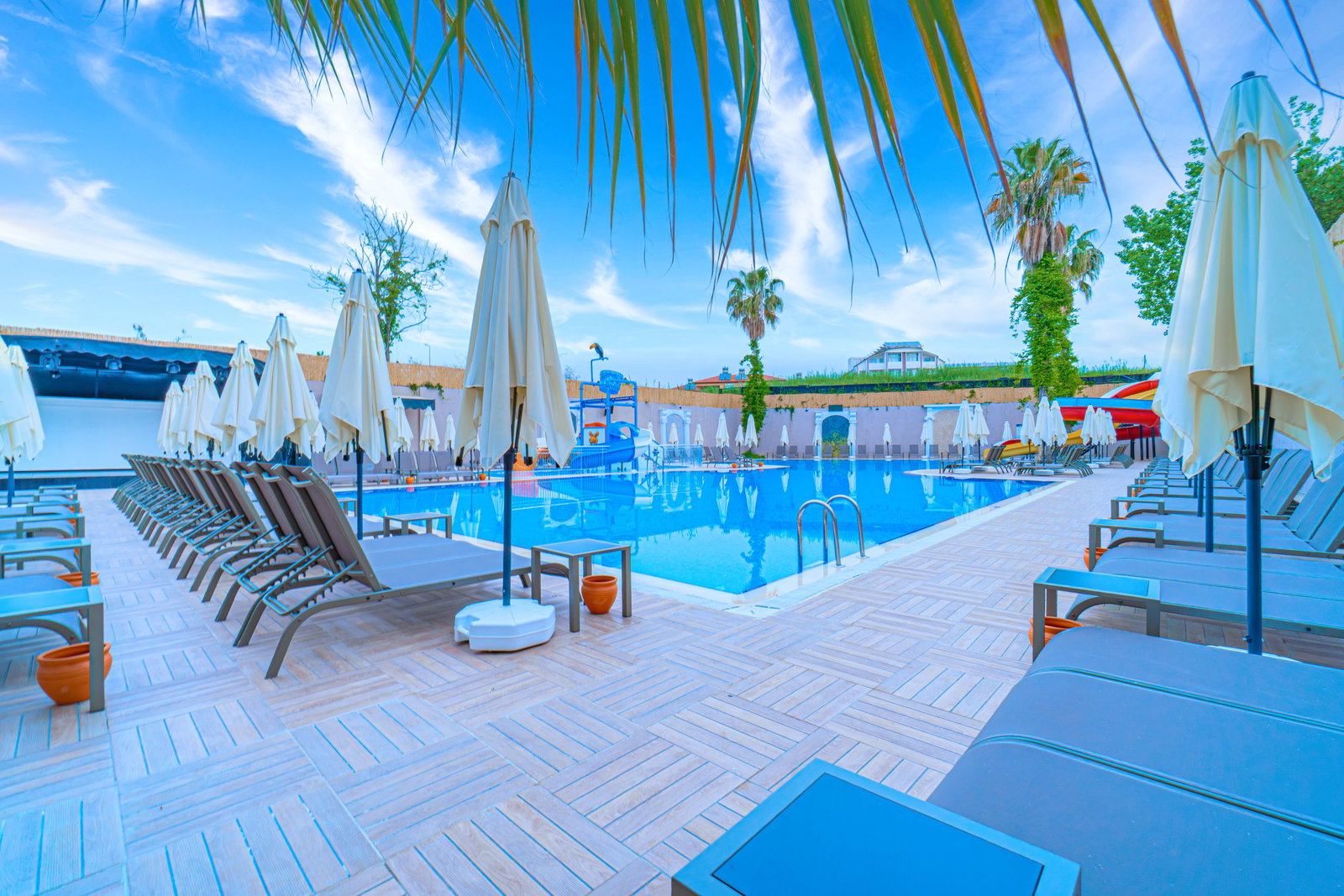 Q Ella Beach Hotel