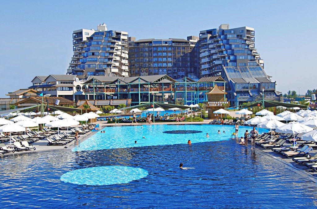 Limak Lara De Luxe Hotel