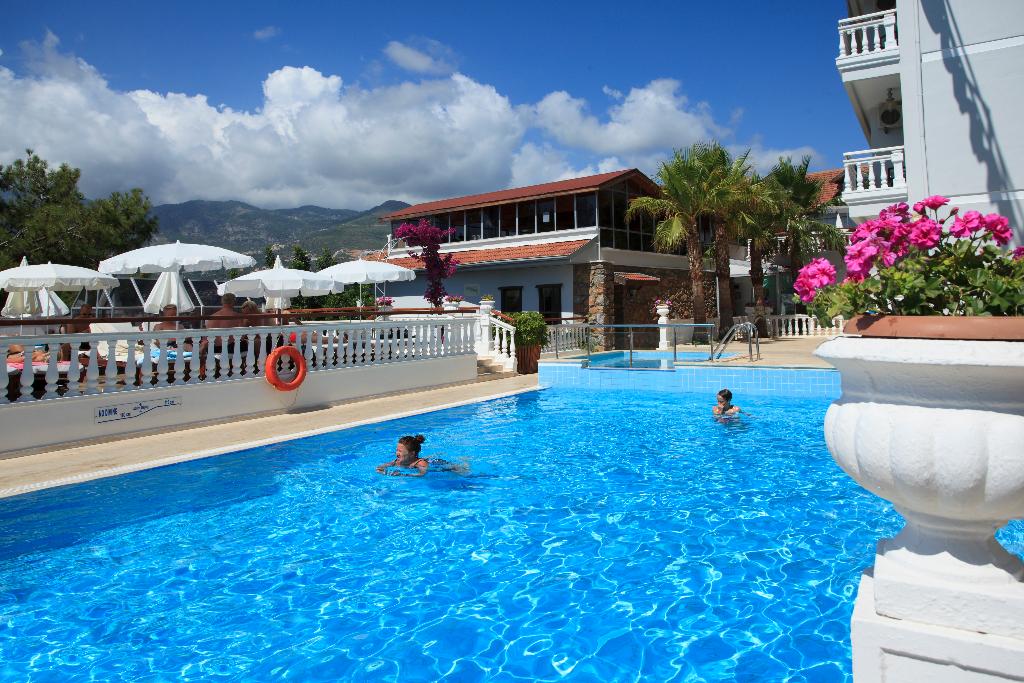 Sunny Hill Alya Hotel