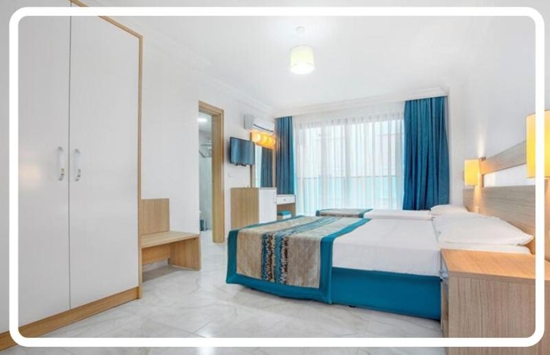 Green Life Hotel