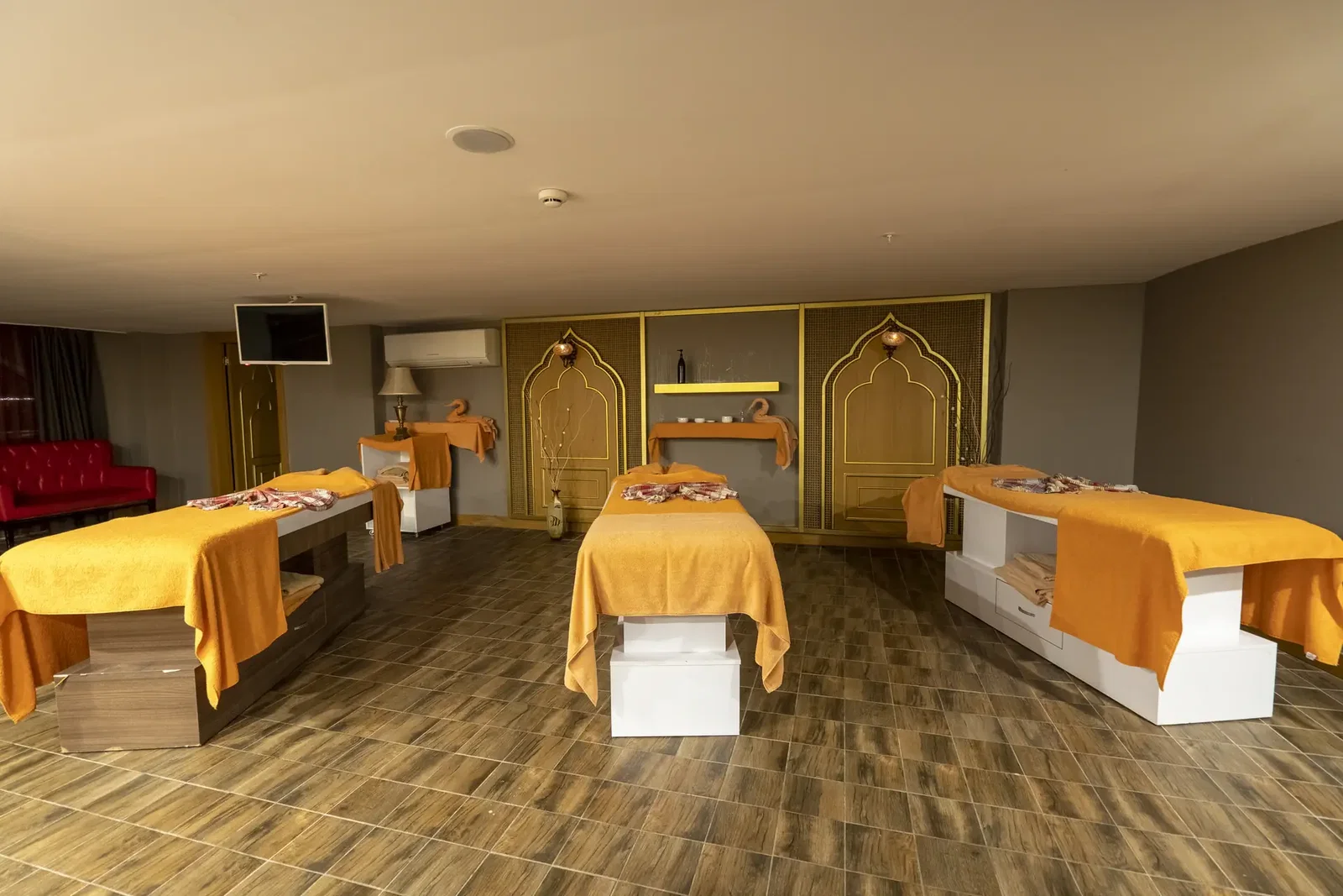 Jadore Deluxe Hotel &amp; Spa