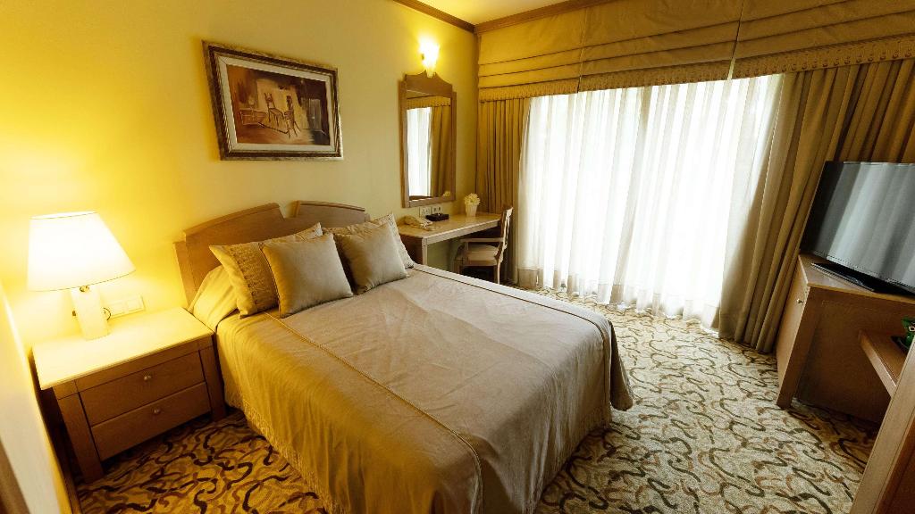 Gloria Verde Resort