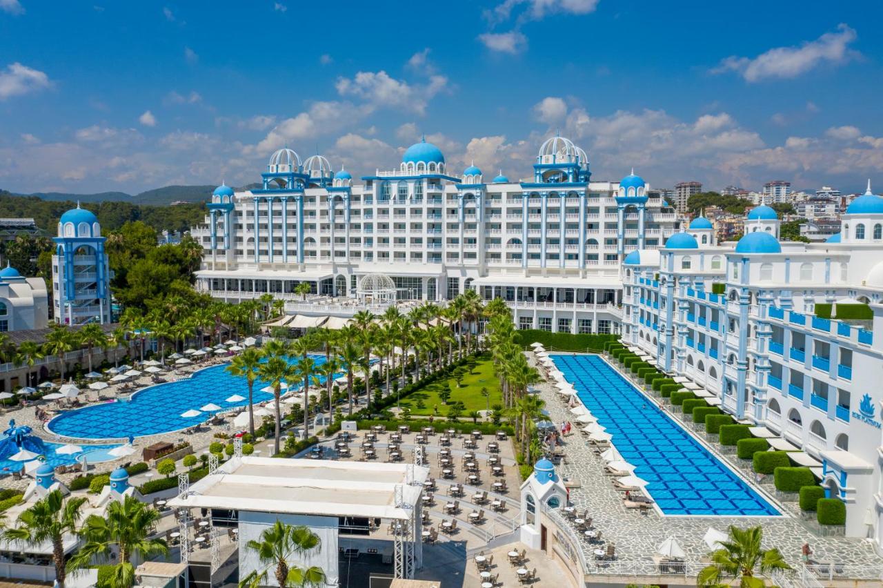 Rubi Platinum Spa Resort
